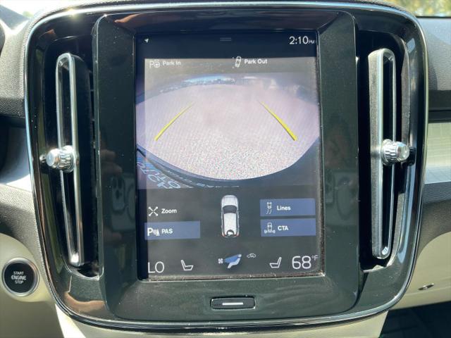 2019 Volvo XC40 T4 Momentum