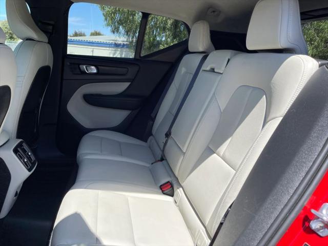 2019 Volvo XC40 T4 Momentum