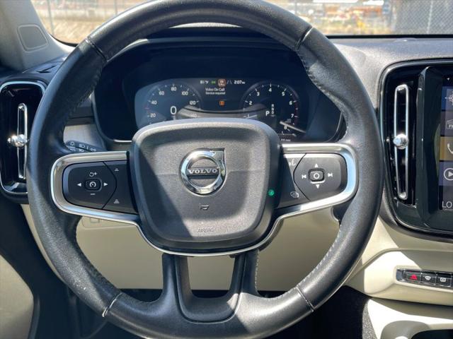 2019 Volvo XC40 T4 Momentum
