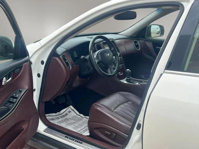 2016 INFINITI QX50 Base