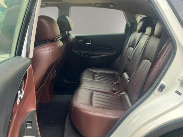 2016 INFINITI QX50 Base