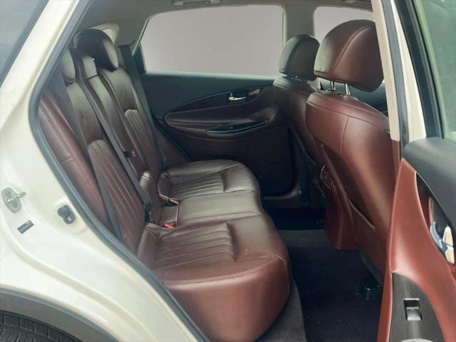 2016 INFINITI QX50 Base