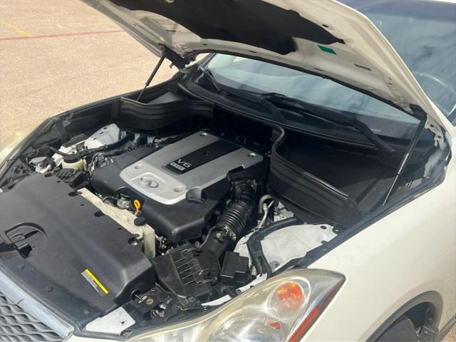 2016 INFINITI QX50 Base