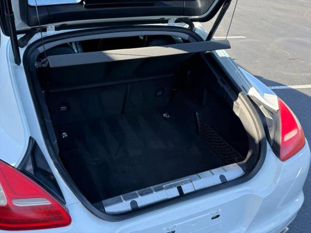 2013 Porsche Panamera Base