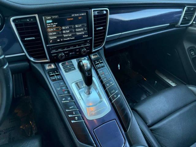 2013 Porsche Panamera Base