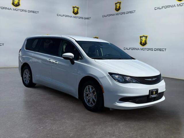2022 Chrysler Voyager LX