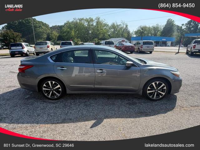 2016 Nissan Altima 2.5 SR