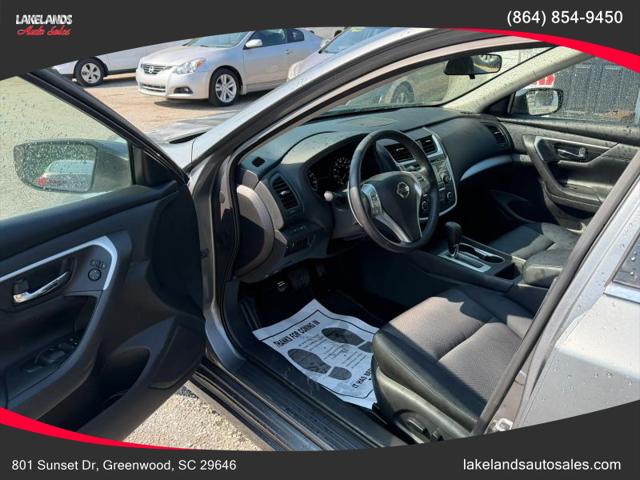 2016 Nissan Altima 2.5 SR