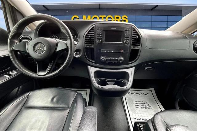 2016 Mercedes-Benz Metris Standard