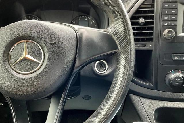 2016 Mercedes-Benz Metris Standard