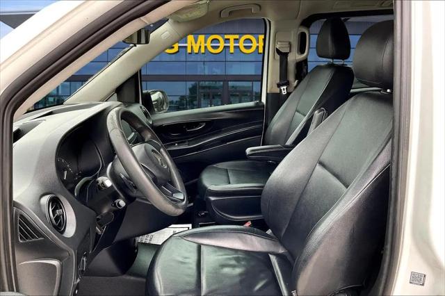 2016 Mercedes-Benz Metris Standard