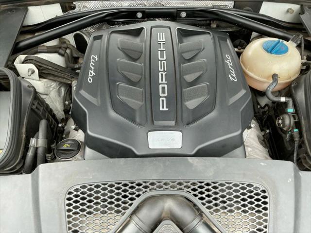2015 Porsche Macan Turbo