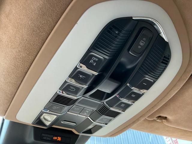 2015 Porsche Macan Turbo