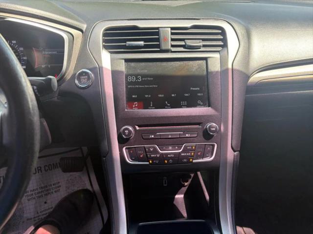 2017 Ford Fusion SE