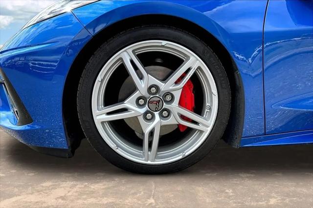 2023 Chevrolet Corvette Stingray RWD Convertible 2LT