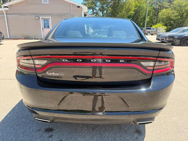 2017 Dodge Charger SE RWD