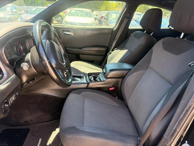 2017 Dodge Charger SE RWD