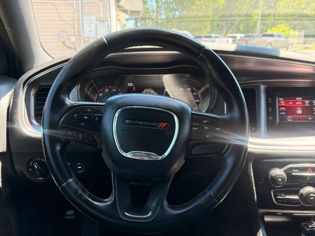 2017 Dodge Charger SE RWD