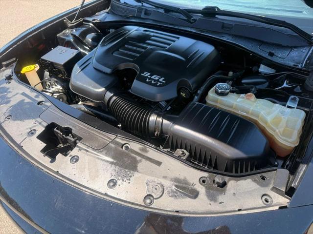 2017 Dodge Charger SE RWD