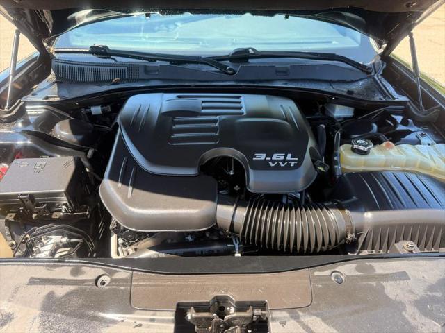 2017 Dodge Charger SE RWD