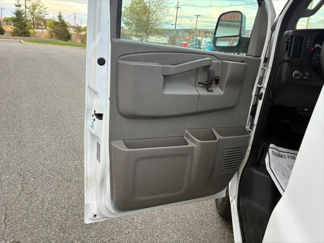 2016 GMC Savana 2500 Work Van