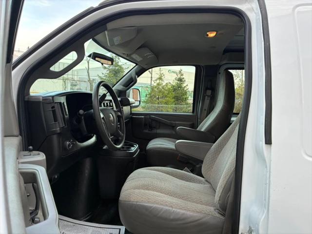 2016 GMC Savana 2500 Work Van