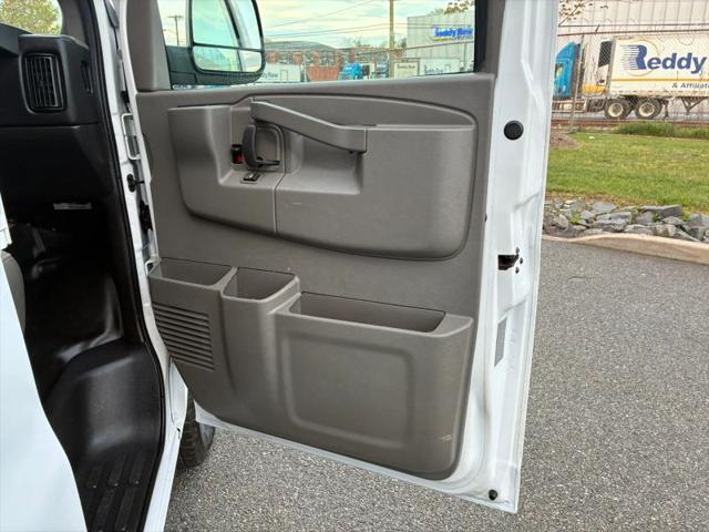 2016 GMC Savana 2500 Work Van