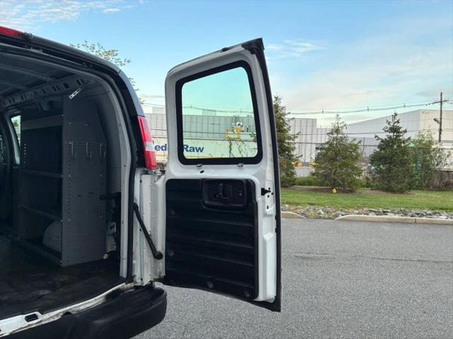 2016 GMC Savana 2500 Work Van