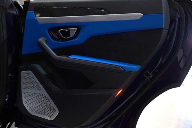 2020 Lamborghini Urus Base
