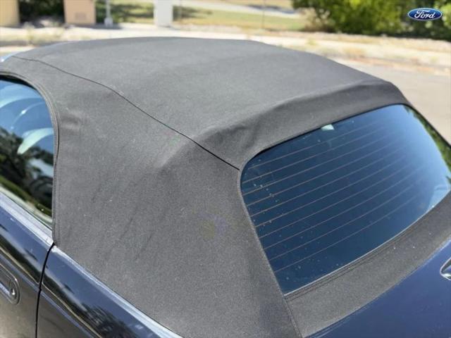 2003 Ford Thunderbird Base