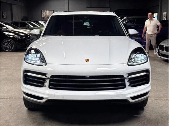 2023 Porsche Cayenne Platinum Edition