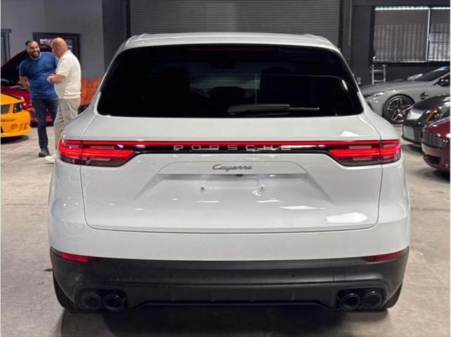 2023 Porsche Cayenne Platinum Edition