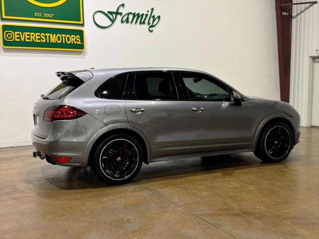 2014 Porsche Cayenne GTS