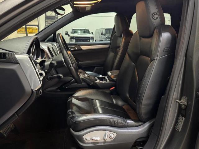 2014 Porsche Cayenne GTS