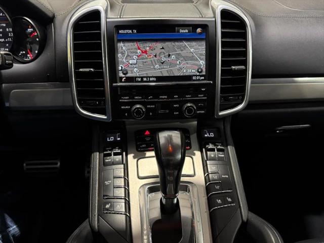 2014 Porsche Cayenne GTS