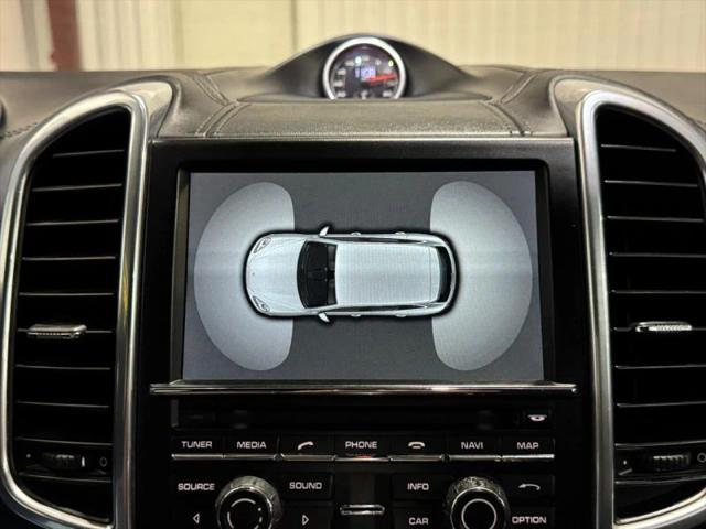 2014 Porsche Cayenne GTS