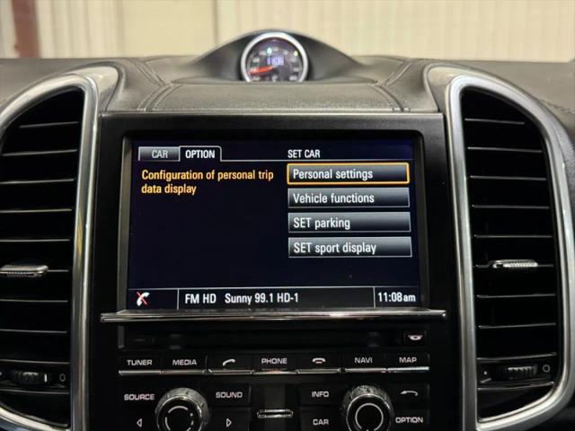 2014 Porsche Cayenne GTS