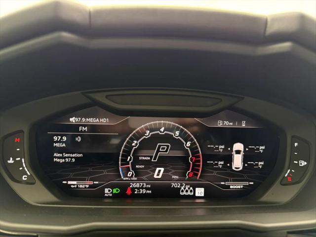 2022 Lamborghini Urus Pearl Capsule