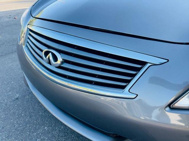 2012 INFINITI G25 G25x
