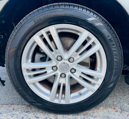 2012 INFINITI G25 G25x