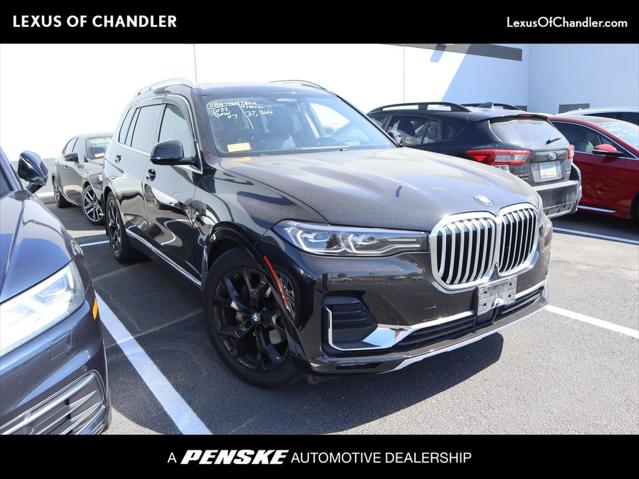 2022 BMW X7 xDrive40i's photo