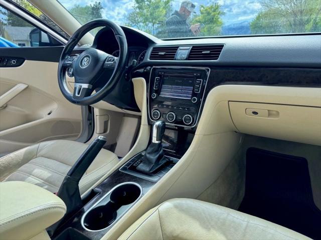 2014 Volkswagen Passat 1.8T SEL Premium