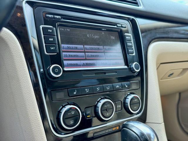 2014 Volkswagen Passat 1.8T SEL Premium