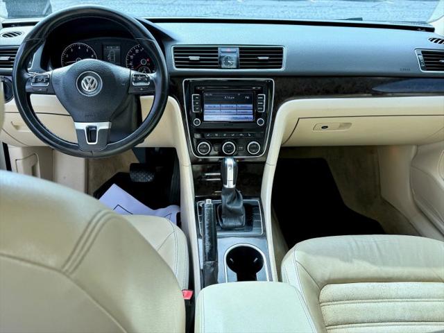 2014 Volkswagen Passat 1.8T SEL Premium