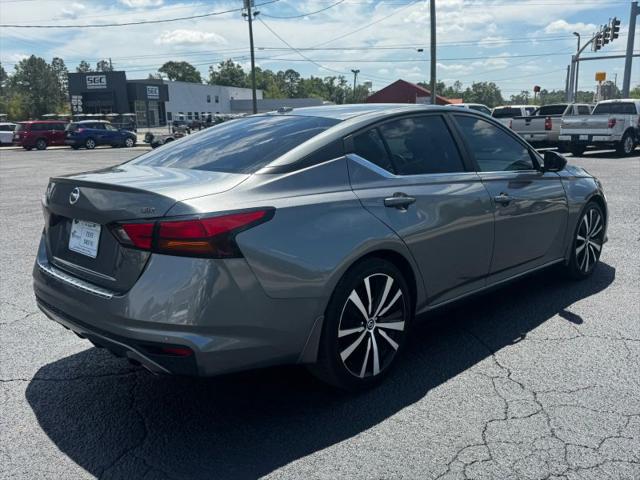 2021 Nissan Altima SR FWD