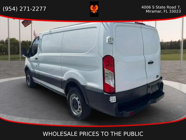 2017 Ford Transit w/60/40 Side Door w/RWB