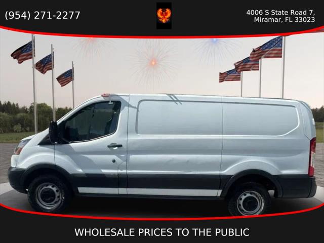 2017 Ford Transit w/60/40 Side Door w/RWB