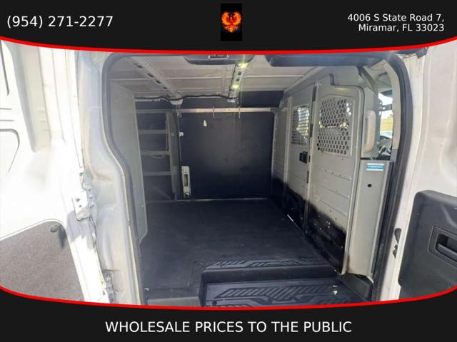 2017 Ford Transit w/60/40 Side Door w/RWB