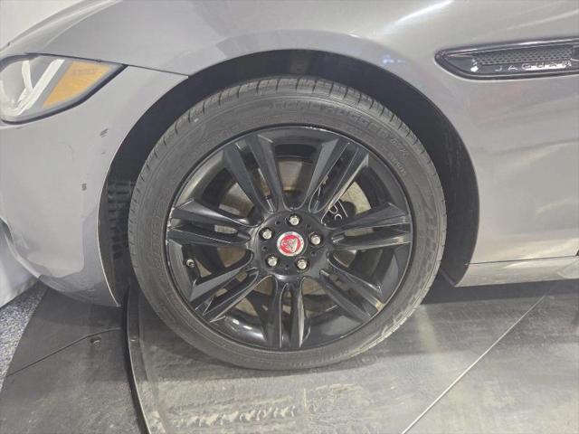 2017 Jaguar XE 25t Prestige