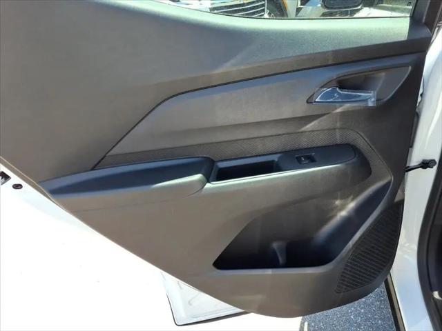 2027 Chevrolet Bolt LT FWD